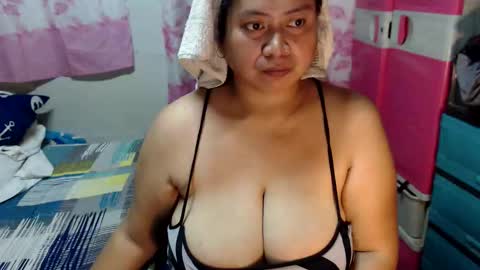 miss v0lcan0 online show from April 20, 5:10 am