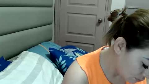 HOT MOMMY ZEPHYR online show from March 6, 12:42 am