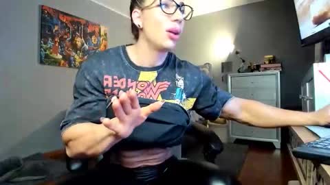 Alesyamuscledoll online show from March 7, 9:48 pm