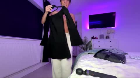  Miss Alex  online show from March 5, 10:30 pm