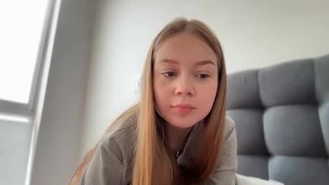 Ameliahs online show from November 22, 3:43 pm