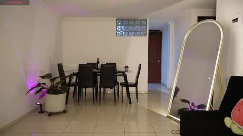 missara_ online show from April 5, 1:13 am