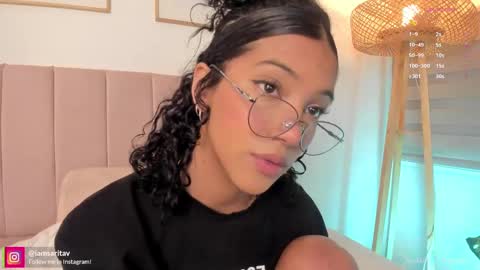 Sara Vanegas online show from October 7, 12:23 pm