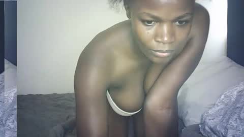 missbutty online show from April 15, 6:50 am