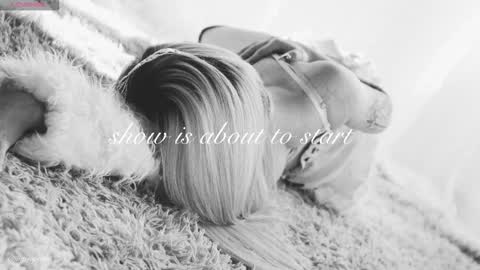 Chloe freelance model Please your thumbs up are important  online show from March 18, 1:11 am