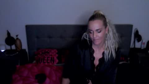 Miss conly online show from January 11, 2:56 pm