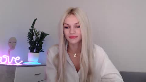 EMMA online show from December 7, 5:21 am