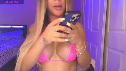 INSTAGRAM MISSVALEN16 online show from November 10, 4:37 am