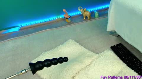 missjasminee online show from February 22, 5:15 pm