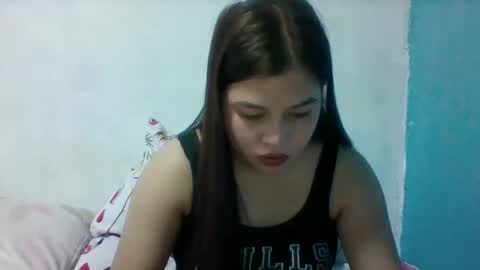 Snapshot of misskitty2xxx chatting on February 25, 12:14 am Merry online show from February 25, 12:14 am