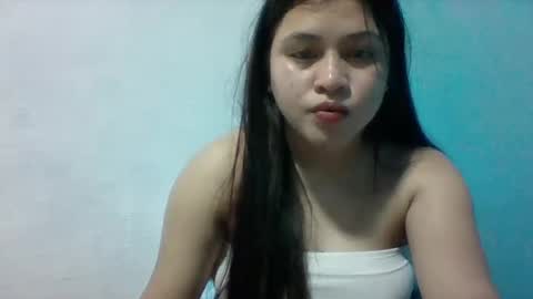 Snapshot of misskitty2xxx chatting on March 4, 12:29 am Merry online show from March 4, 12:29 am