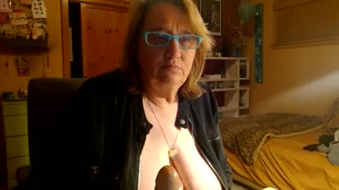 MissKittyFox online show from January 17, 6:12 am