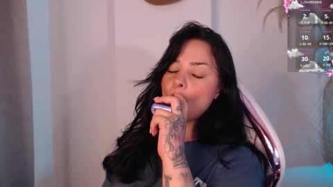 missmariana_ online show from November 11, 1:08 am