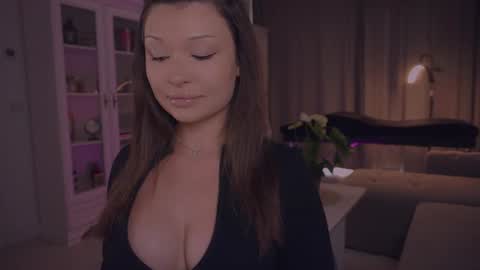 LUXXANDRA online show from July 23, 5:16 am