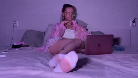 missmiroslava online show from April 20, 9:18 pm