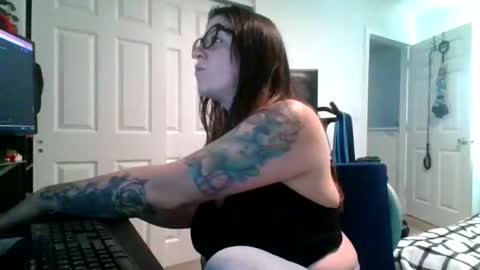MissMona online show from May 13, 4:05 pm