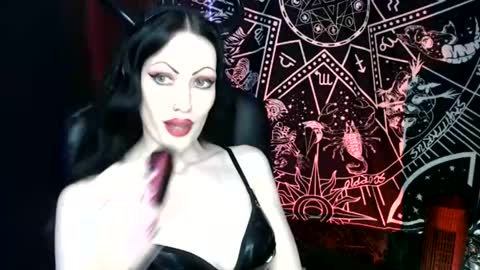 MissMoonDoll online show from November 9, 5:11 am