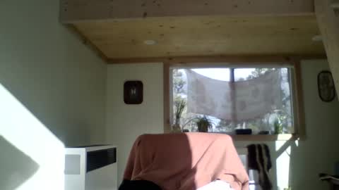 Maxxx online show from December 13, 8:47 pm