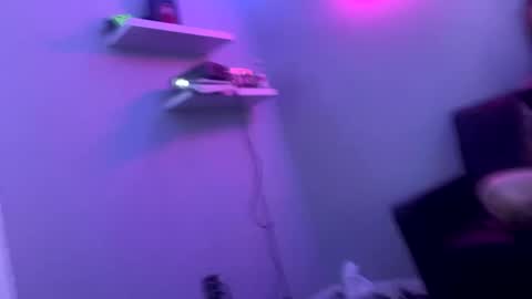 SlaveMissOdin online show from January 29, 8:25 pm