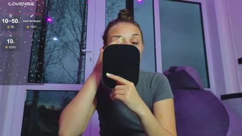 . online show from April 17, 3:14 pm