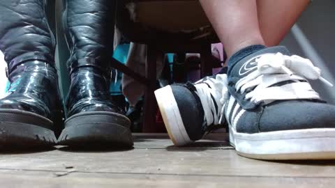 TELL ME MISS online show from February 11, 5:17 pm