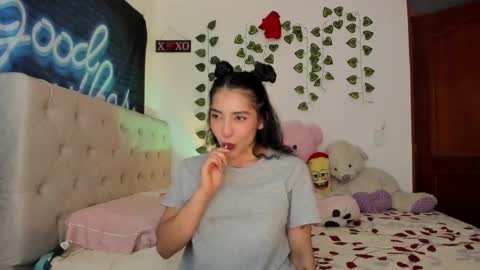Snapshot of misstexass_ chatting on September 28, 3:26 am  Natalie Texass indepedent model online show from September 28, 3:26 am