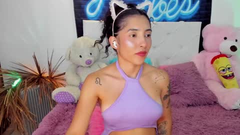 Snapshot of misstexass_ chatting on January 22, 5:49 pm  Natalie Texass indepedent model online show from January 22, 5:49 pm
