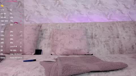 Pau OFmissweetpeach online show from June 6, 1:44 am