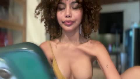 Divine Olga  online show from July 3, 11:20 pm