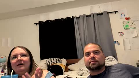 missytongue online show from October 25, 9:19 am