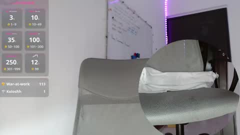 Yuumii online show from September 9, 1:33 pm