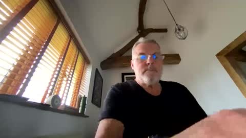 Misterblivs online show from March 12, 2:32 pm