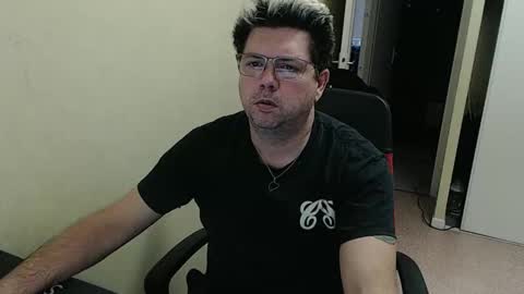 mistercoeur online show from January 2, 9:11 am