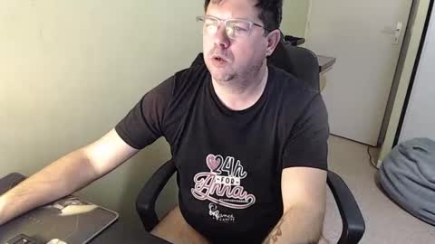 mistercoeur online show from February 12, 8:06 am