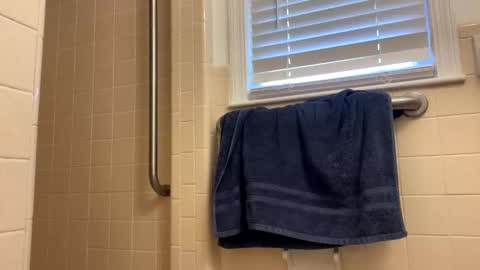 misterinches45 online show from October 20, 1:05 pm