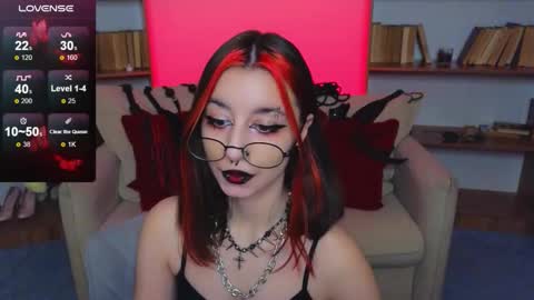 Marcelline online show from November 21, 10:46 am