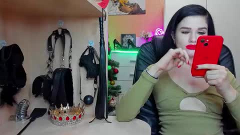 Mistress Kristi online show from December 17, 8:04 pm