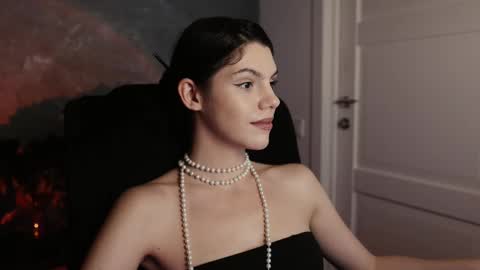 Miss Rochelle online show from March 5, 1:21 am