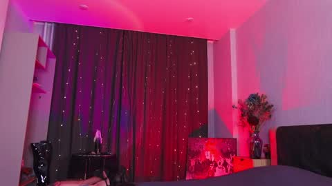 MistressDarkStar online show from April 4, 4:36 pm