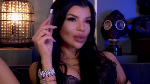 Snapshot of mistresselenia chatting on October 15, 12:06 pm Elenia online show from October 15, 12:06 pm