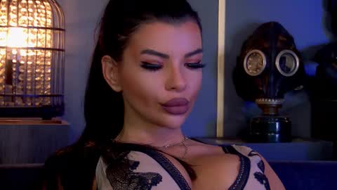 Snapshot of mistresselenia chatting on October 7, 1:18 pm Elenia online show from October 7, 1:18 pm