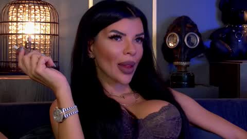 Snapshot of mistresselenia chatting on October 2, 12:26 pm Elenia online show from October 2, 12:26 pm