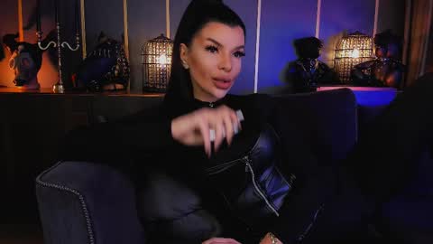 Snapshot of mistresselenia chatting on February 10, 10:20 am Elenia online show from February 10, 10:20 am