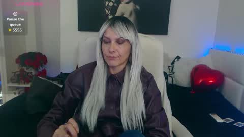 MistressEvelyn  online show from October 24, 8:59 am