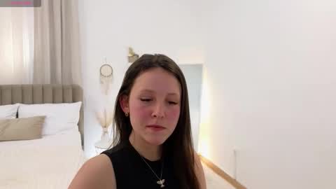 Sindy online show from February 16, 10:24 am