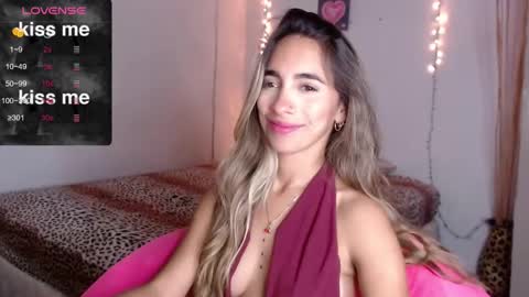Snapshot of mitchwilson1 chatting on October 22, 10:33 pm mitchwilson1 online show from October 22, 10:33 pm