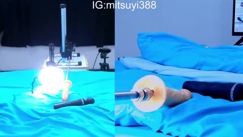 Mitsuyi online show from February 1, 11:37 pm
