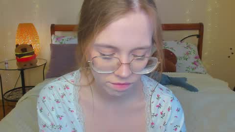 Miya online show from April 3, 1:45 am