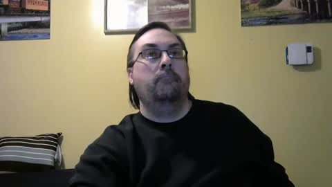 Snapshot of mmr45 chatting on March 11, 7:03 am mmr45 online show from March 11, 7:03 am