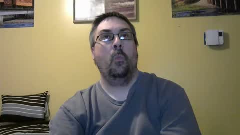 Snapshot of mmr45 chatting on October 25, 4:13 am mmr45 online show from October 25, 4:13 am